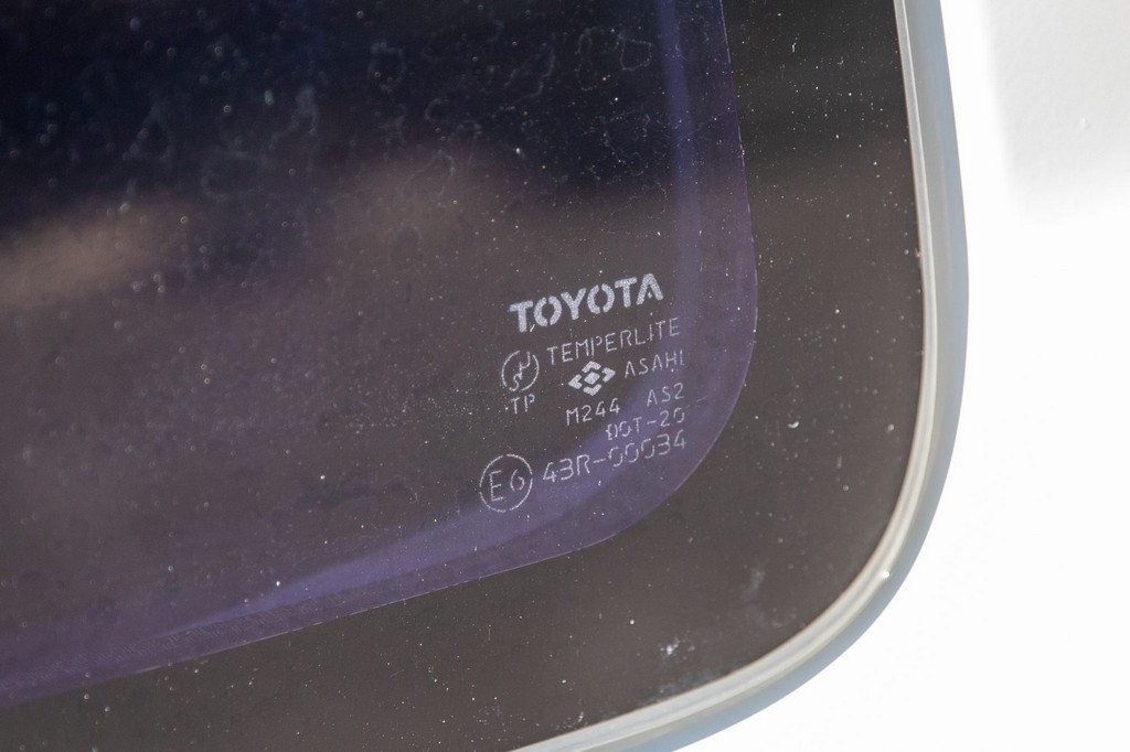 1990 Toyota Pickup XtraCab Deluxe 4×4 - Image 97