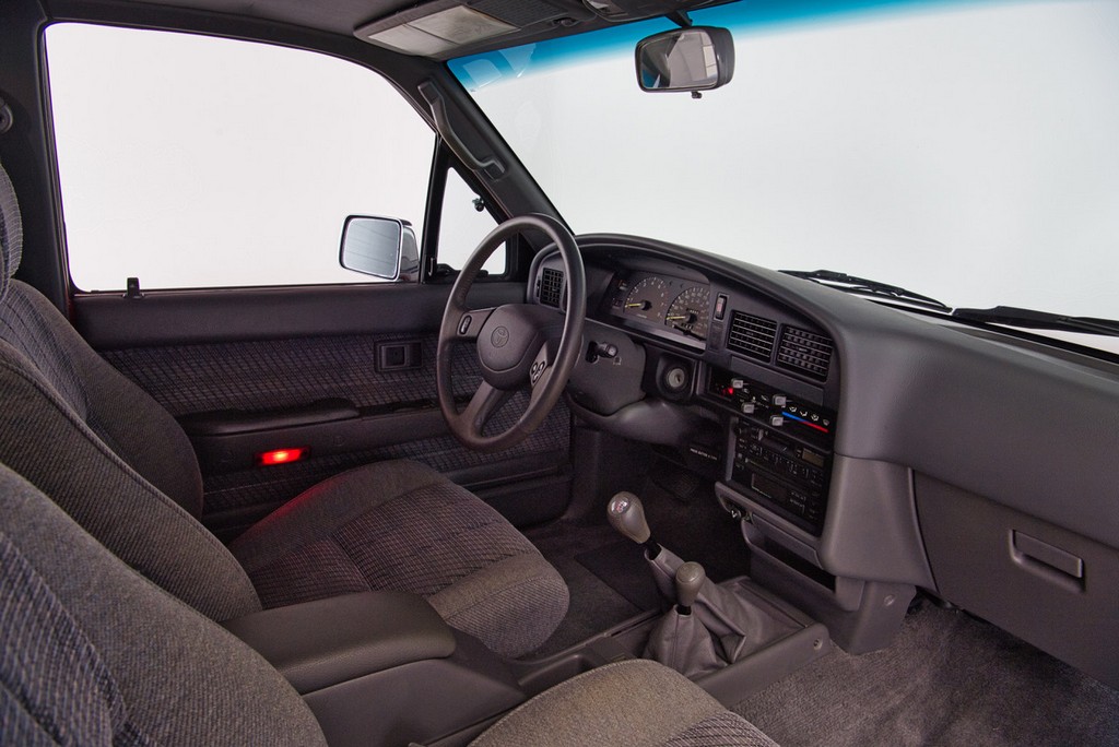 1994 Toyota Pickup XtraCab SR5 V6 4×4 - Image 51