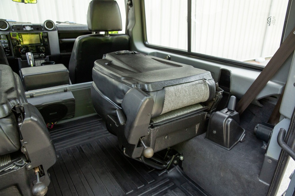 1991 Land Rover Defender 90 - Image 99