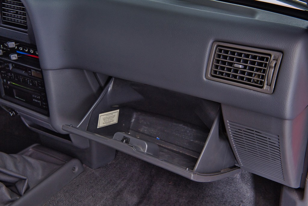 1994 Toyota Pickup XtraCab SR5 V6 4×4 - Image 56