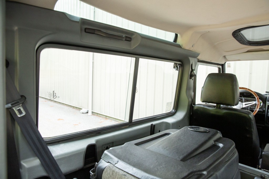 1991 Land Rover Defender 90 - Image 100