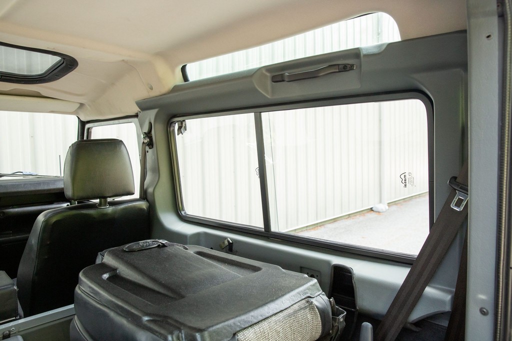 1991 Land Rover Defender 90 - Image 101