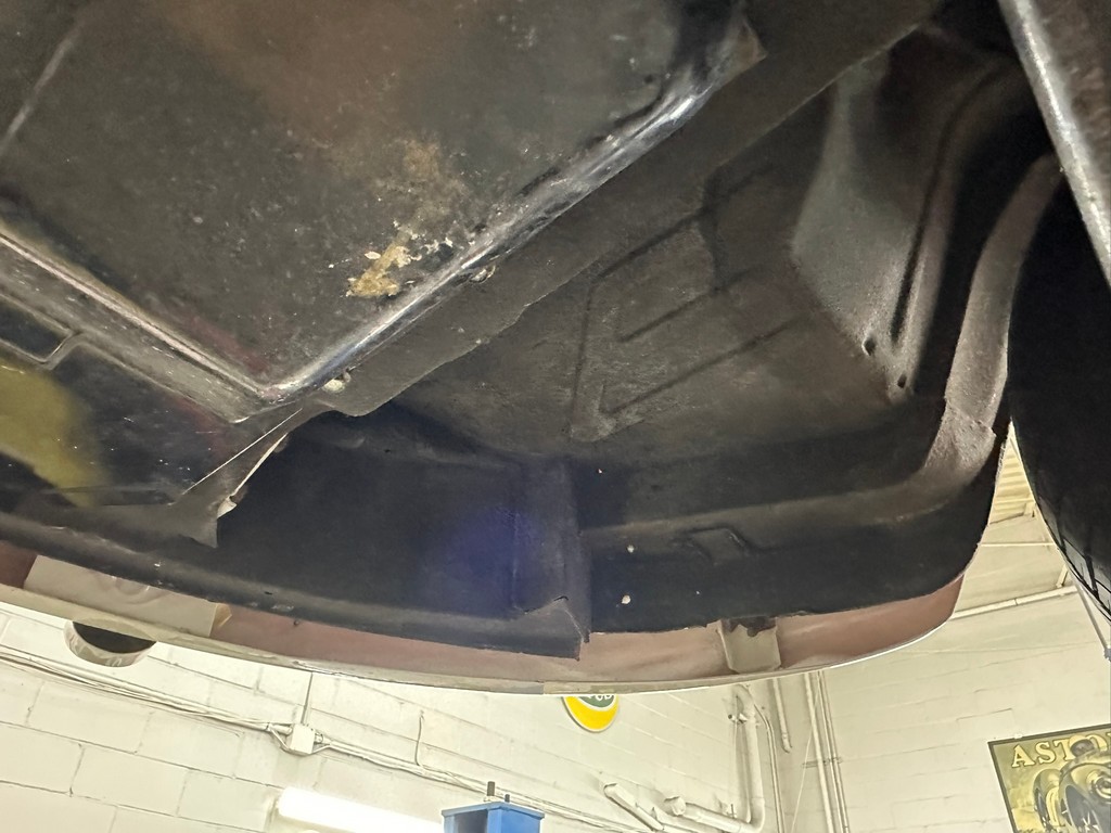 1966 Volkswagen Type 2 21-Window Deluxe Samba - Image 82