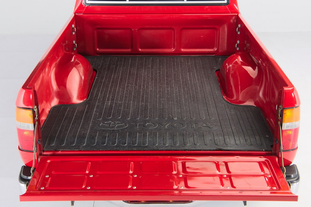 1994 Toyota Pickup XtraCab SR5 V6 4×4 - Image 59