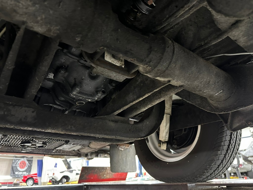 1966 Volkswagen Type 2 21-Window Deluxe Samba - Image 84