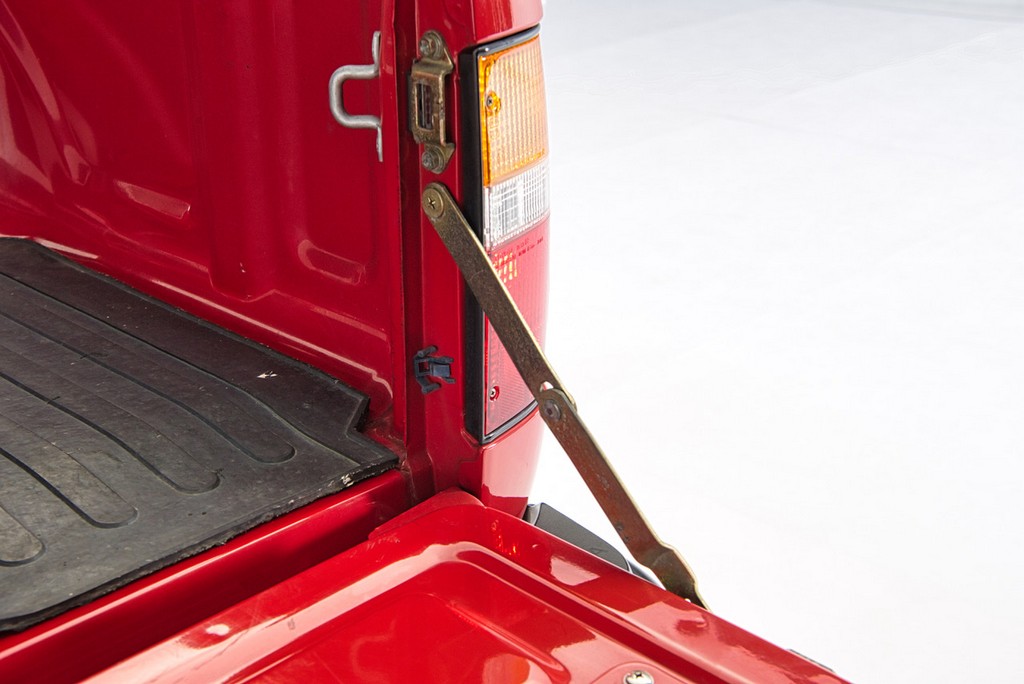 1994 Toyota Pickup XtraCab SR5 V6 4×4 - Image 61