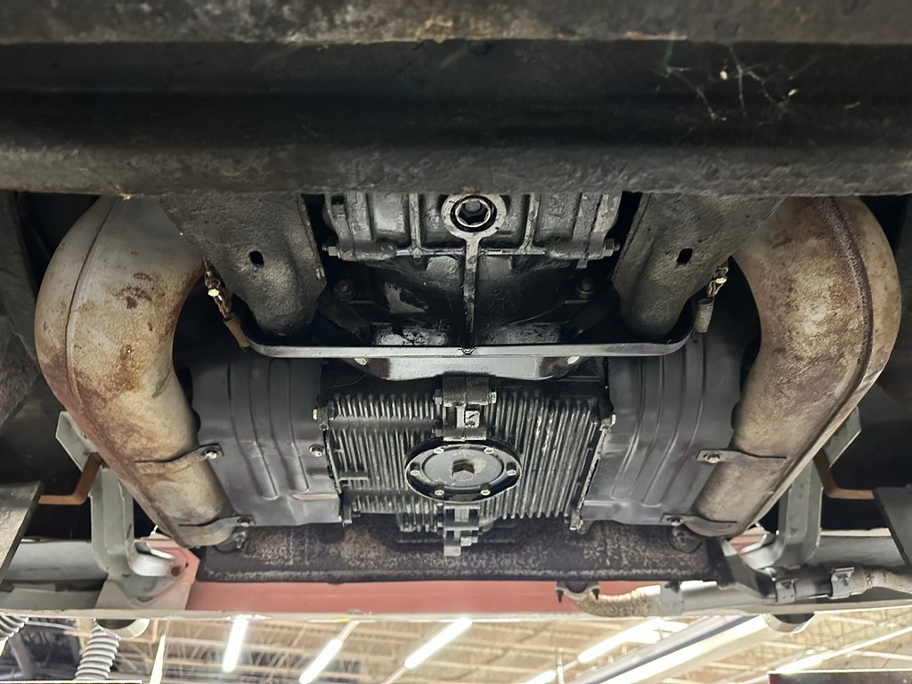 1966 Volkswagen Type 2 21-Window Deluxe Samba - Image 88