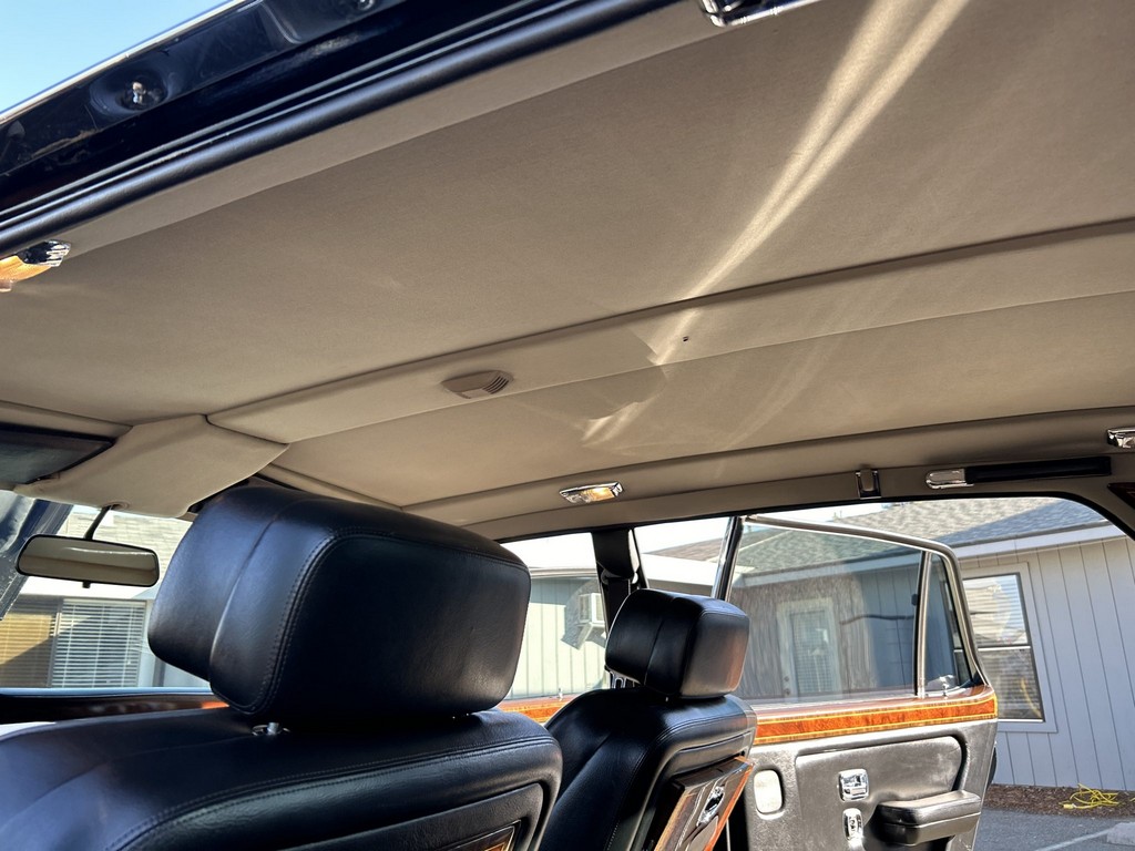 1991 Rolls-Royce Silver Spur II - Image 10