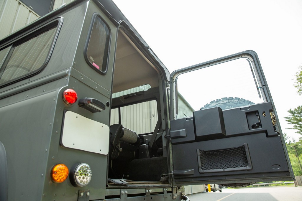 1991 Land Rover Defender 90 - Image 114