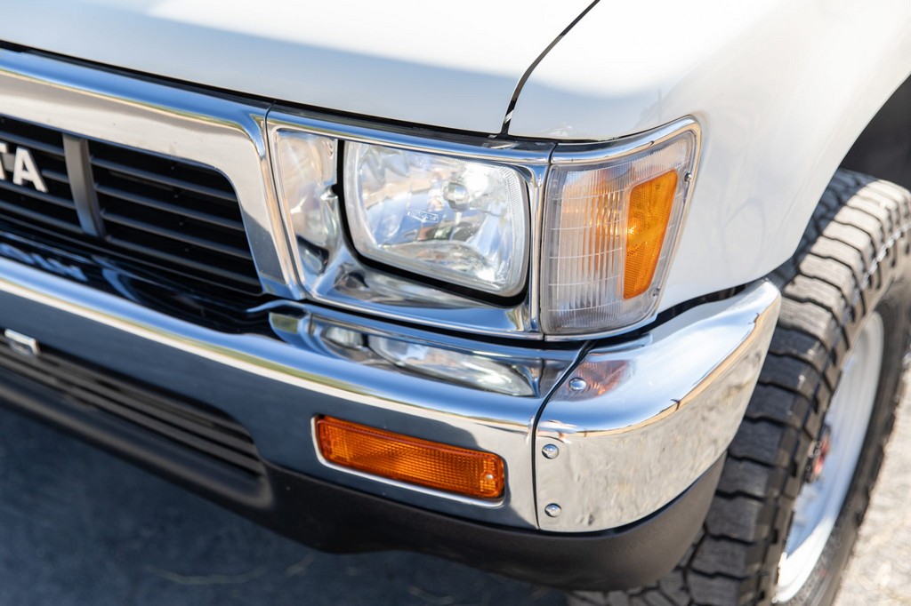 1990 Toyota Pickup XtraCab Deluxe 4×4 - Image 120