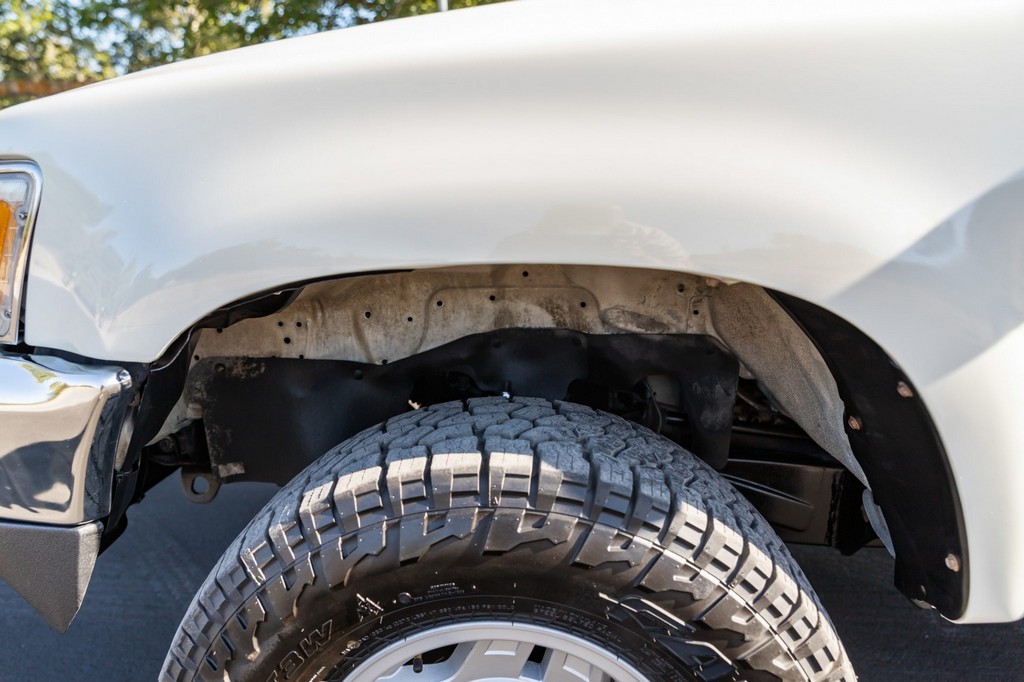 1990 Toyota Pickup XtraCab Deluxe 4×4 - Image 6