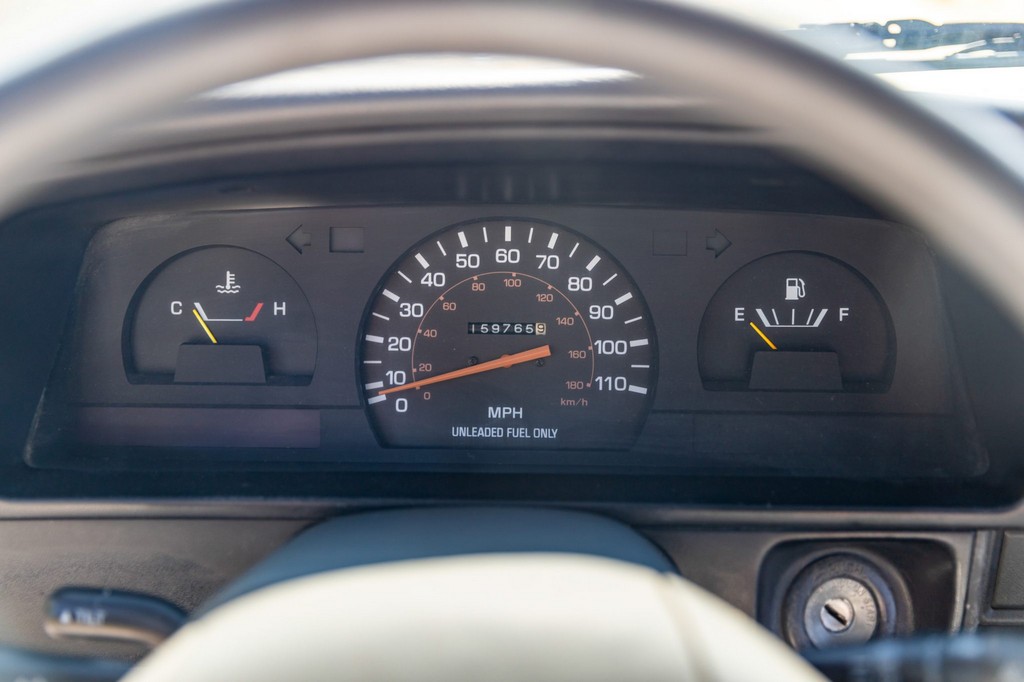 1990 Toyota Pickup XtraCab Deluxe 4×4 - Image 21