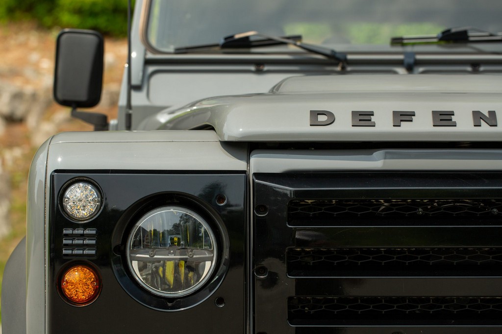 1991 Land Rover Defender 90 - Image 180