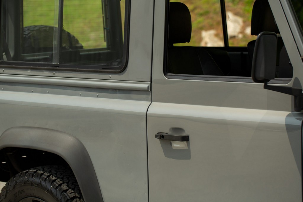 1991 Land Rover Defender 90 - Image 19
