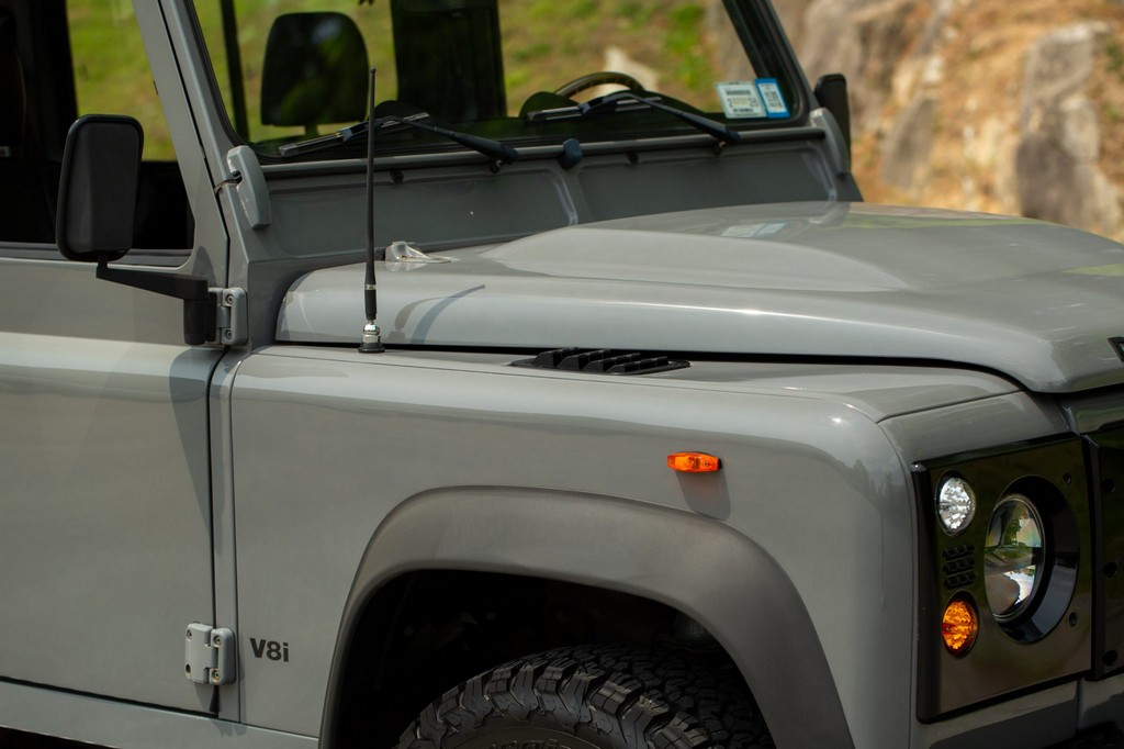 1991 Land Rover Defender 90 - Image 21