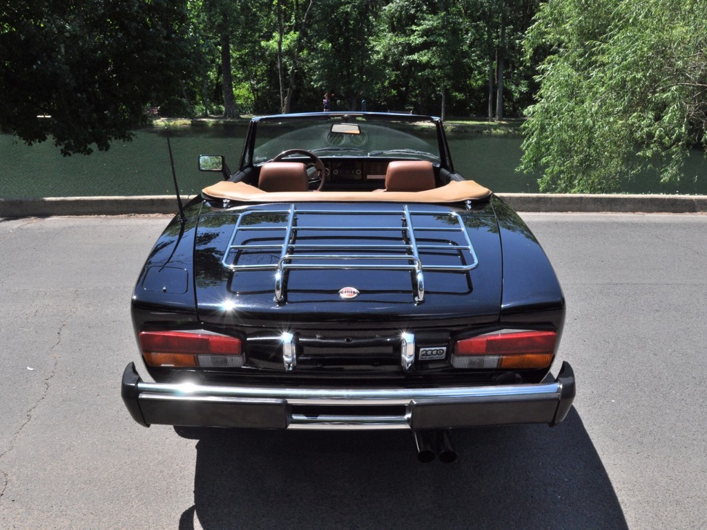 1982 Fiat 124 Spider 2000 - Image 10