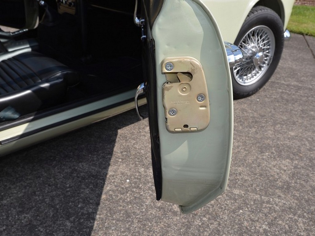 1967 Triumph GT6 Mark I - Image 13