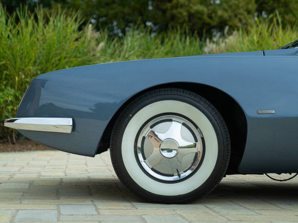 1963 Studebaker Avanti - Image 3