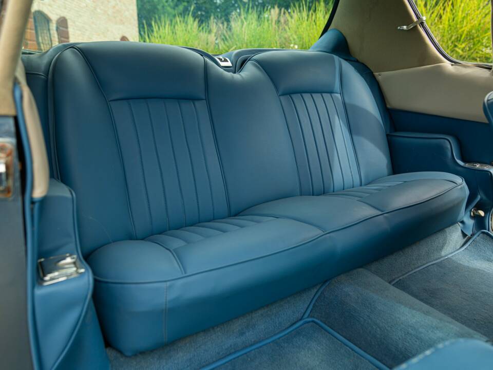 1963 Studebaker Avanti - Image 28