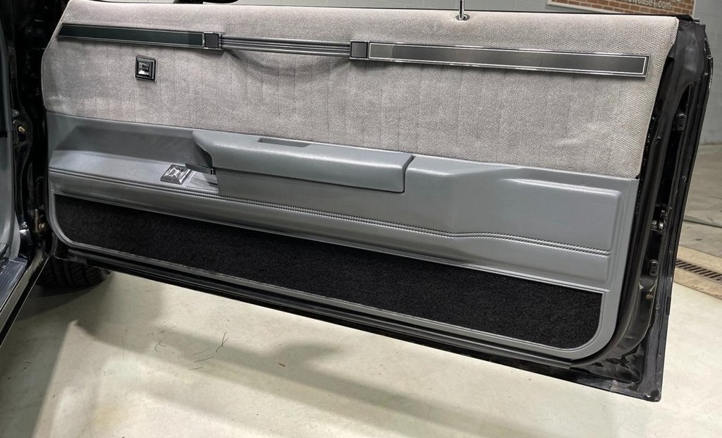 1987 Buick Regal Grand National – Turbocharged 3.8L V6, Automatic, 11k Miles - Image 4