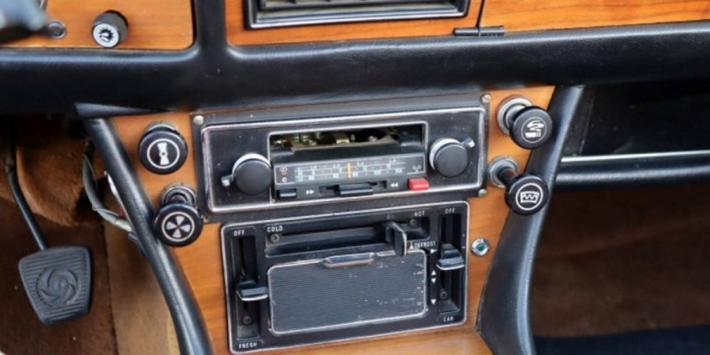 1975 Triumph Stag - Image 2