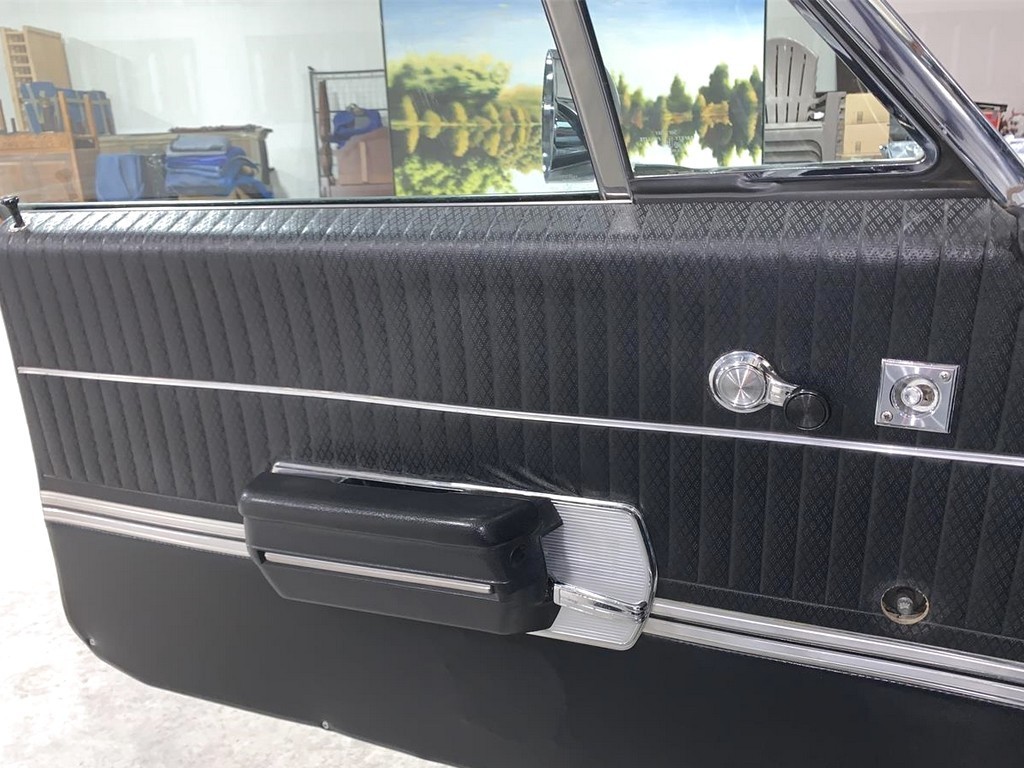 1968 Oldsmobile Hurst - Image 9