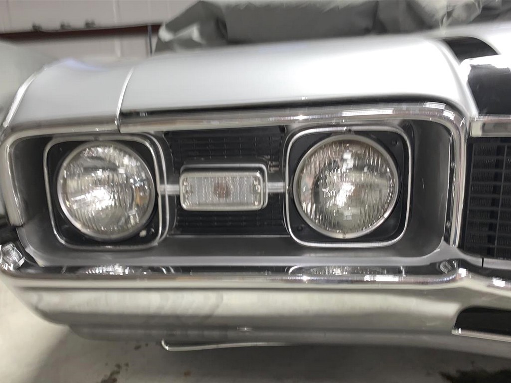 1968 Oldsmobile Hurst - Image 10