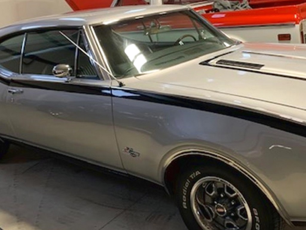 1968 Oldsmobile Hurst - Image 15