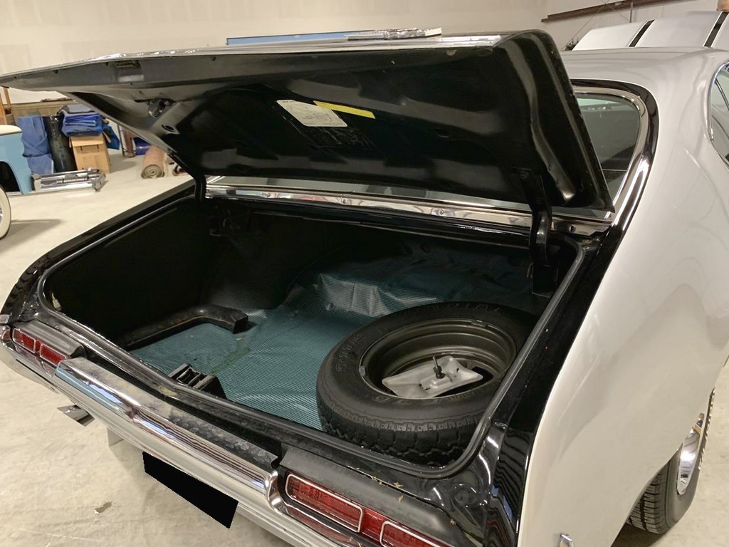 1968 Oldsmobile Hurst - Image 21