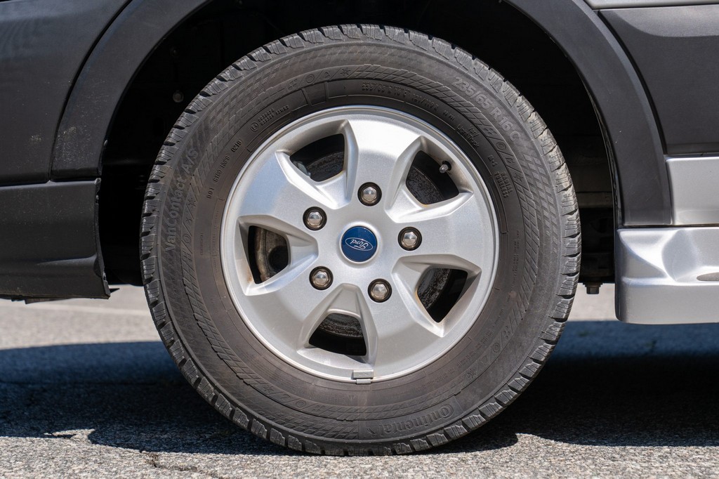 2021 Pleasure-Way Ontour 2.0 – Class B Motorhome on Ford Transit 250, EcoBoost V6 - Image 10