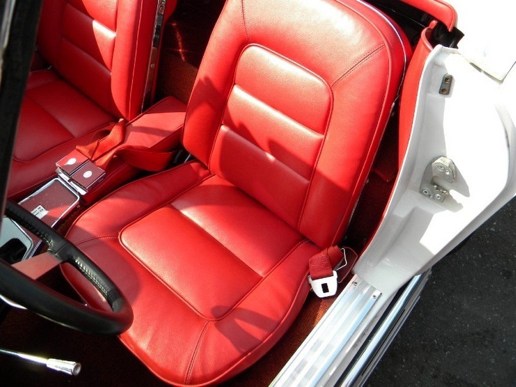 1965 Chevrolet Corvette Sting Ray - Image 21