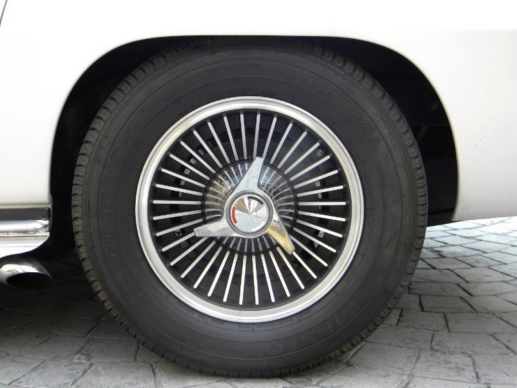 1965 Chevrolet Corvette Sting Ray - Image 60