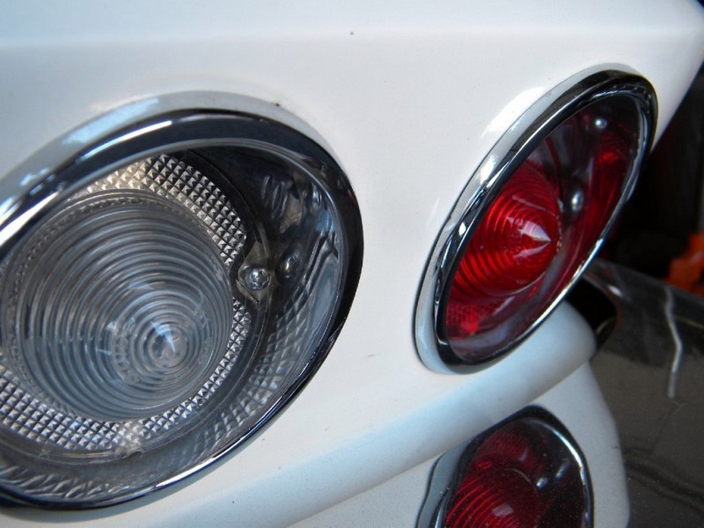 1965 Chevrolet Corvette Sting Ray - Image 63