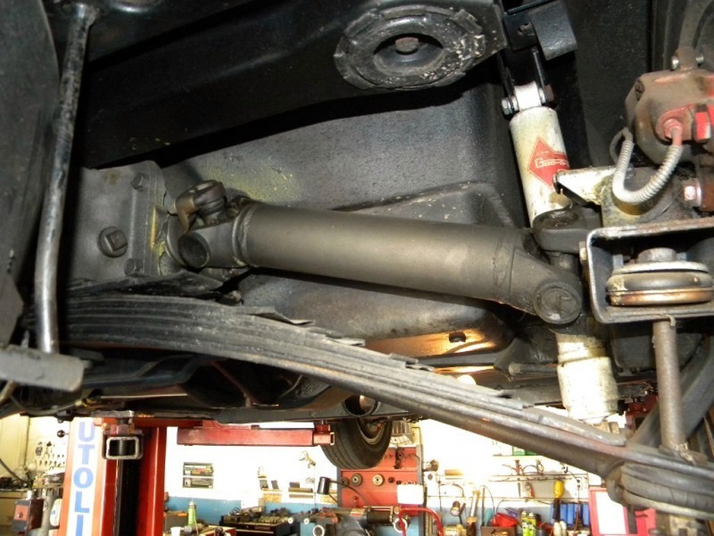 1965 Chevrolet Corvette Sting Ray - Image 16